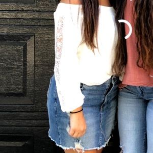 Off the shoulder white top hollister
